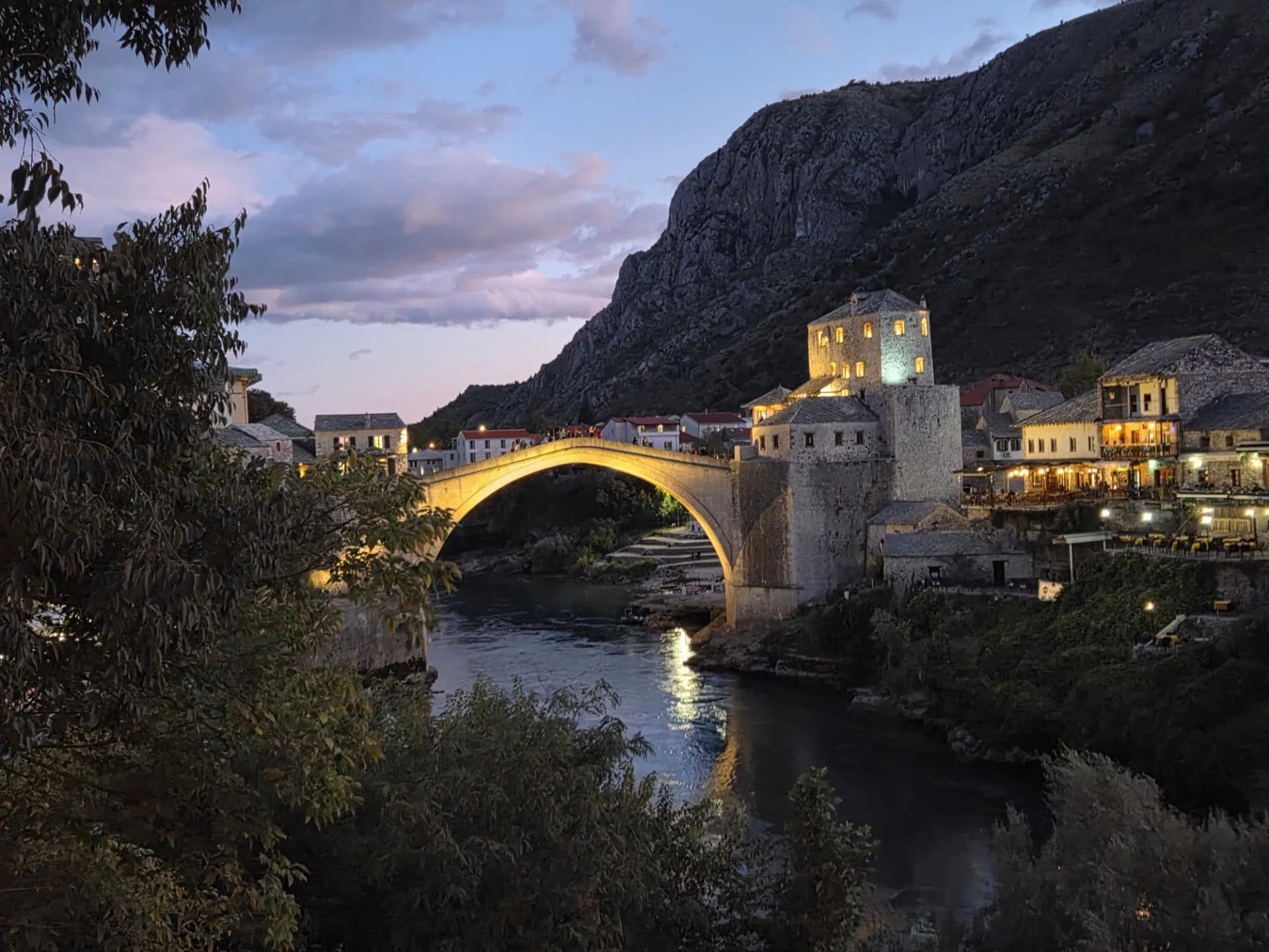 Den legendariska bron i Mostar förstörd under kriget men nu uppbyggd igen. Ett fantastiskt ställe väl värt att besöka.